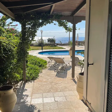 Eleni Villa Lakithra