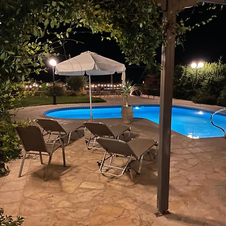 Eleni Villa Lakithra